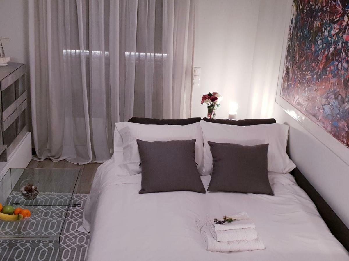 Beautiful Brand New Apartment Seaside Atenas Exterior foto
